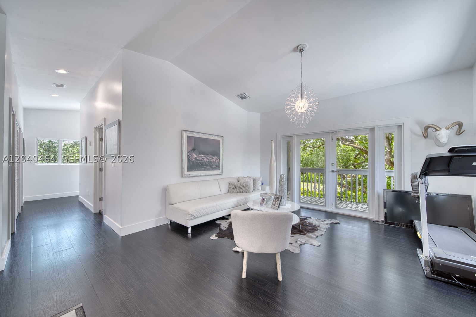 9737 SW 98th St, Miami FL 33176