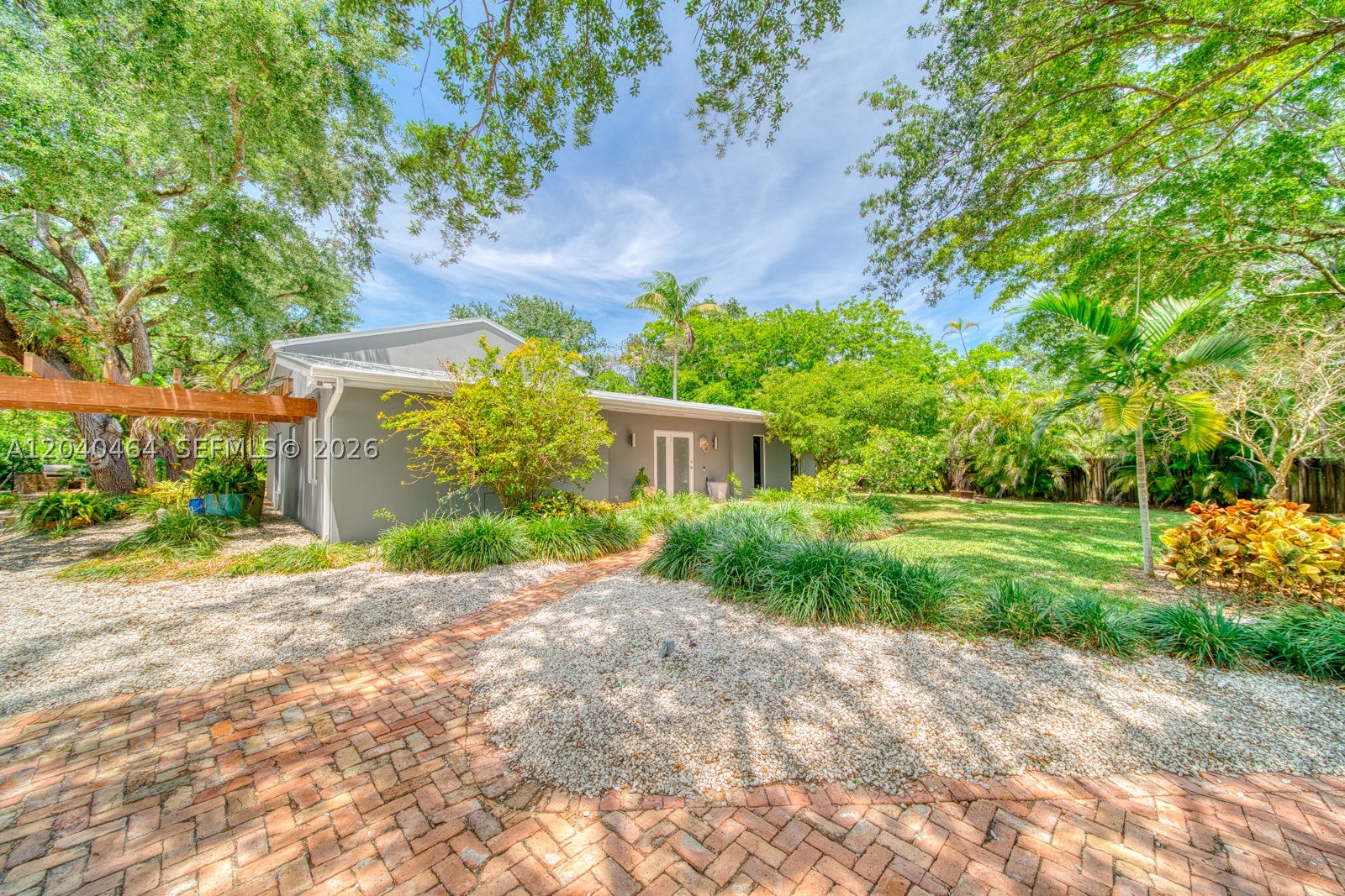 9737 SW 98th St, Miami FL 33176