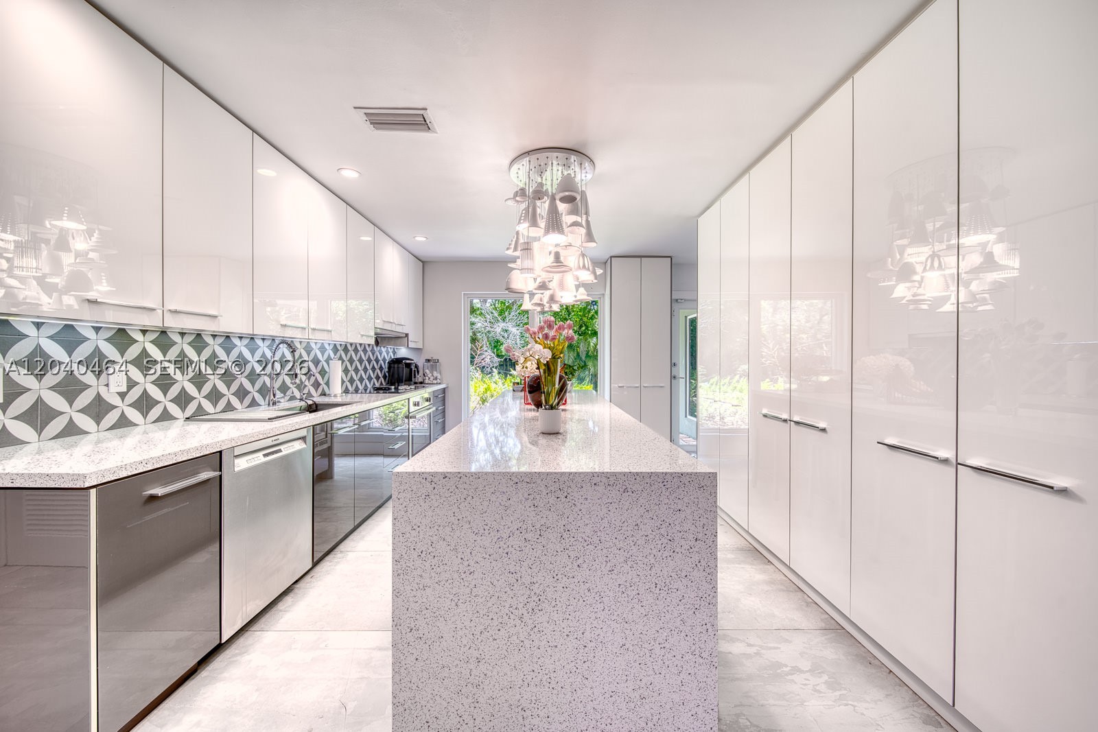 9737 SW 98th St, Miami FL 33176