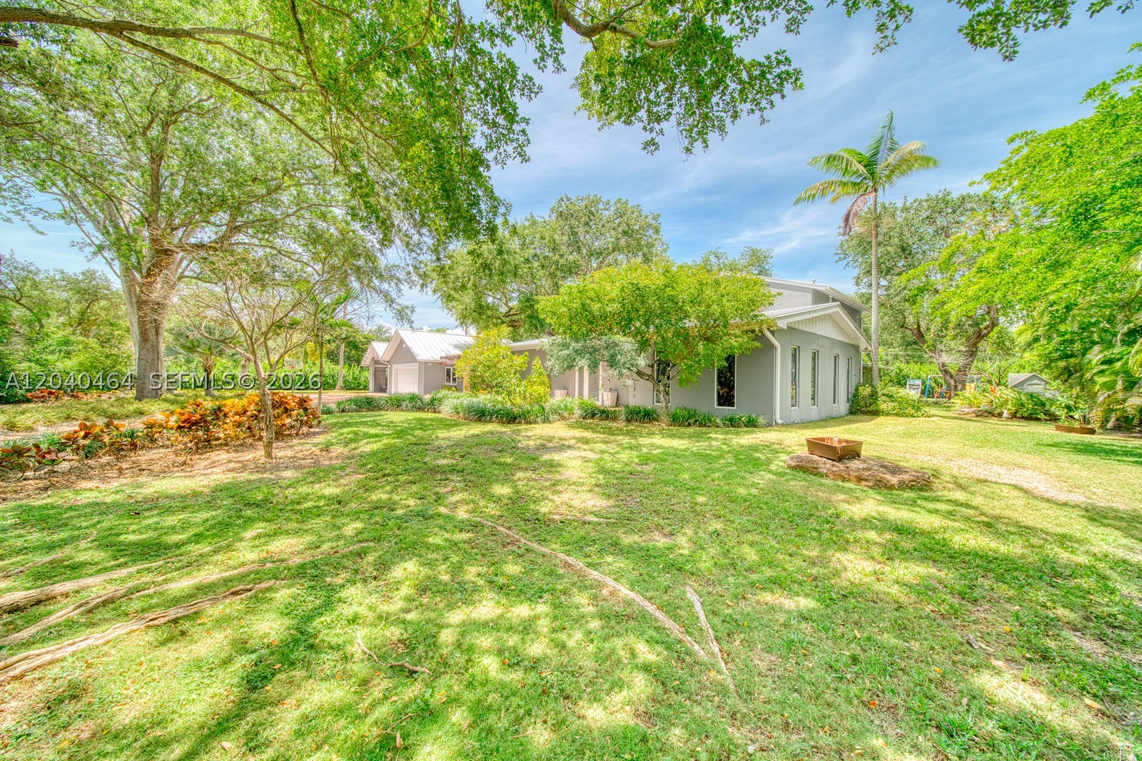 9737 SW 98th St, Miami FL 33176
