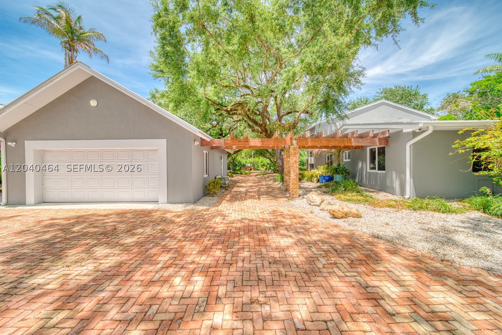 9737 SW 98th St, Miami FL 33176