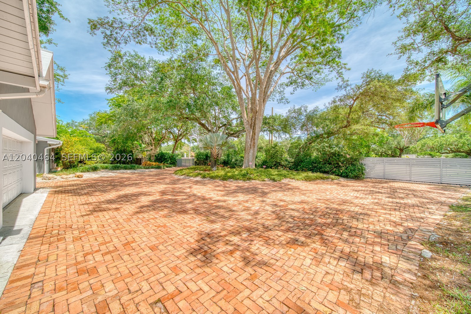 9737 SW 98th St, Miami FL 33176