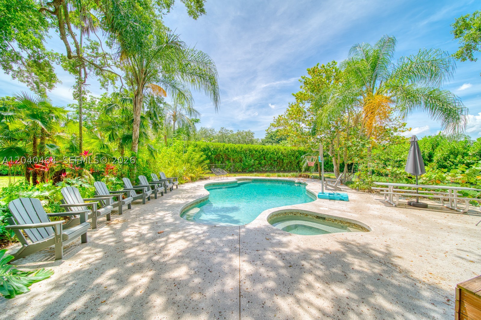 9737 SW 98th St, Miami FL 33176