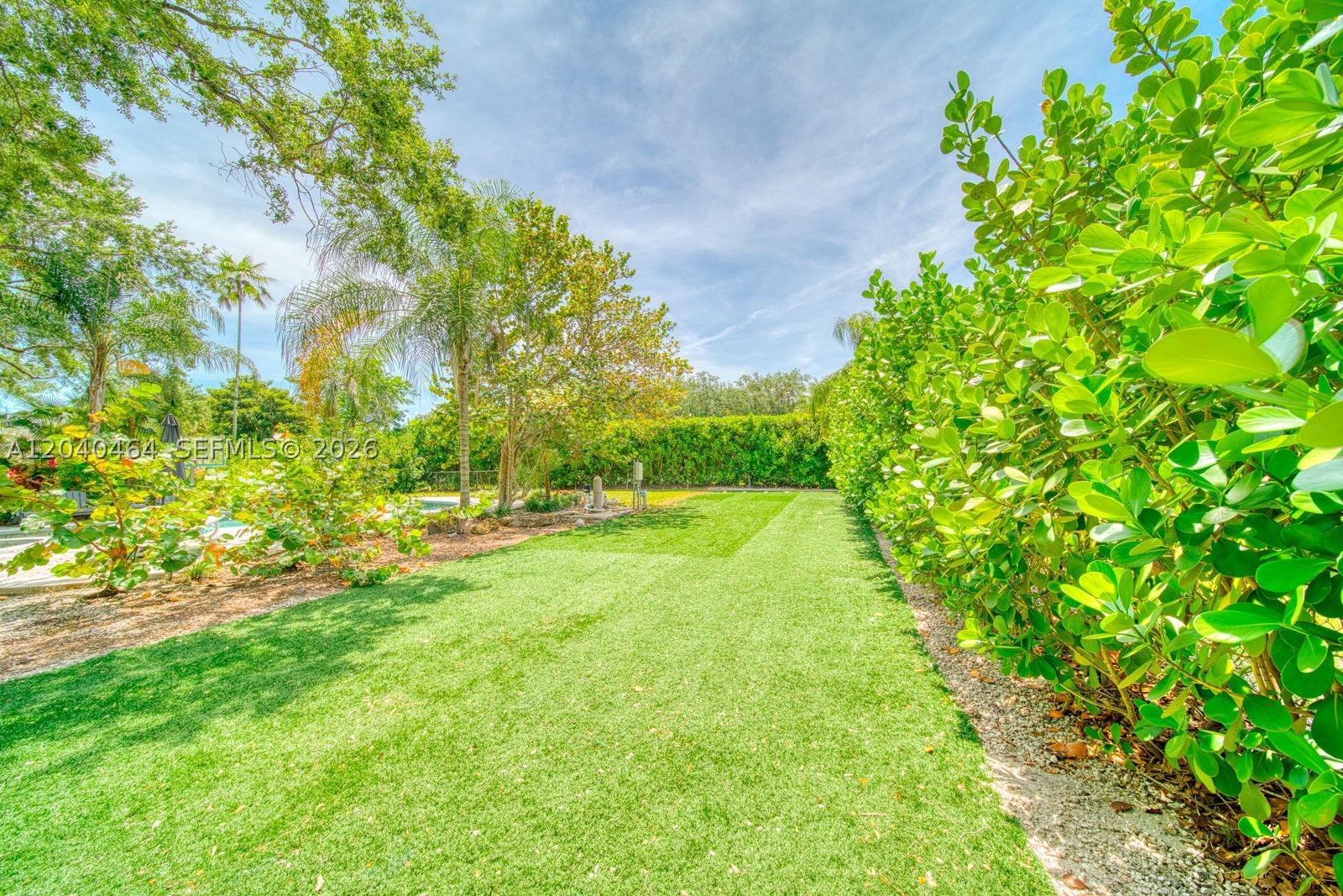 9737 SW 98th St, Miami FL 33176