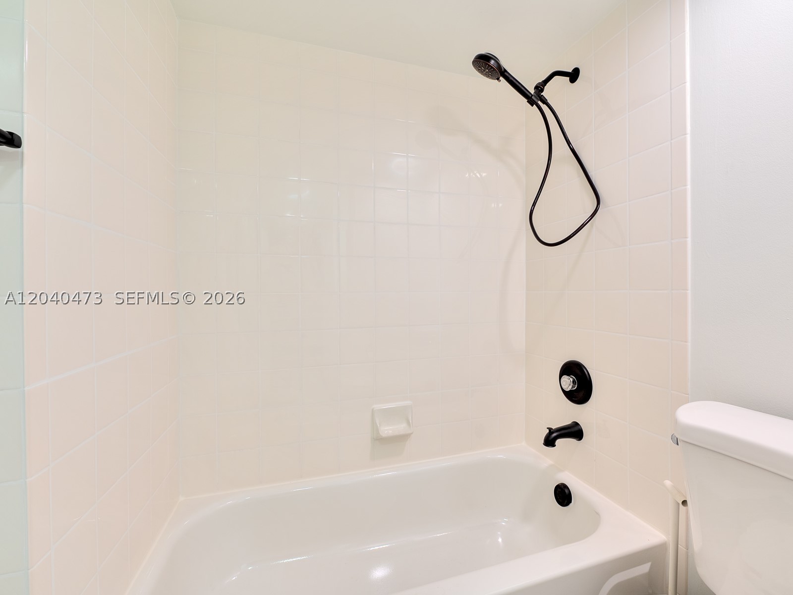 2351 Douglas Rd #910, Miami FL 33145