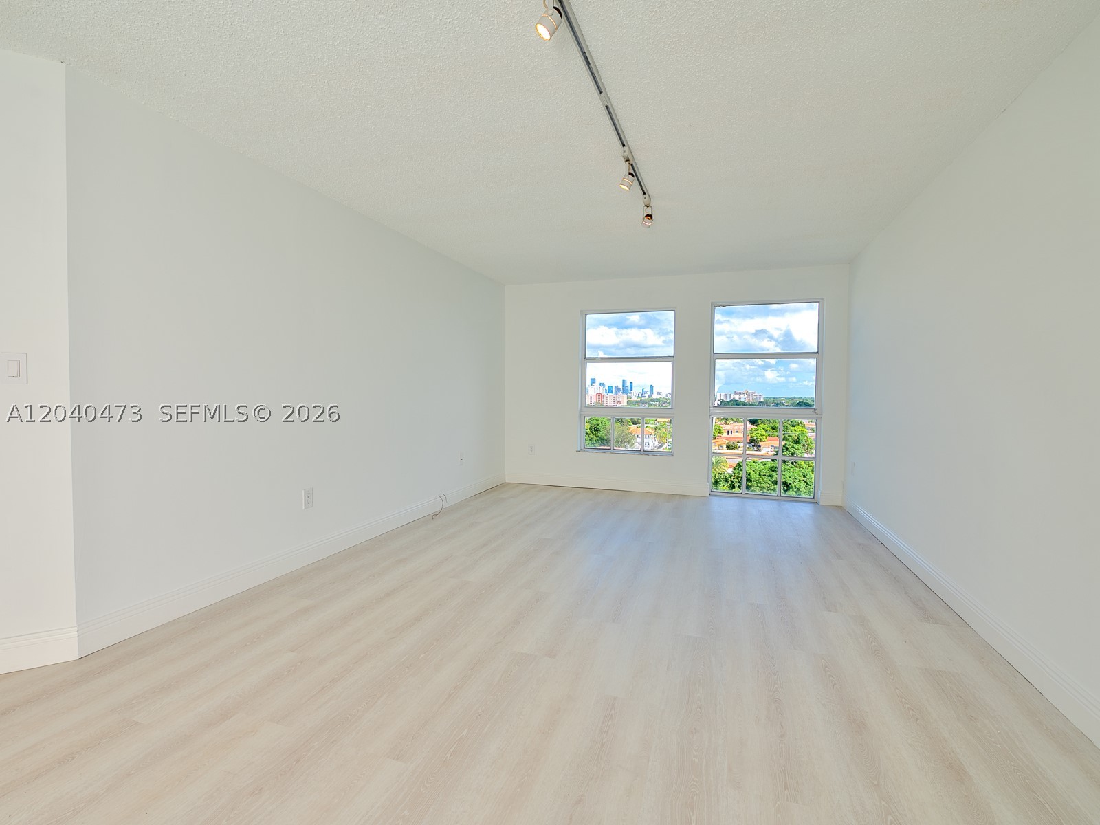 2351 Douglas Rd #910, Miami FL 33145