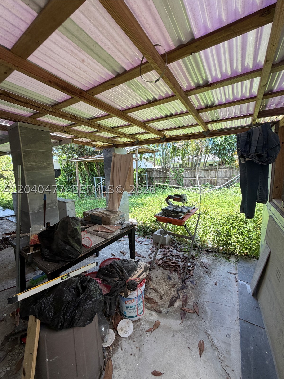 9110 SW 44th St, Miami FL 33165