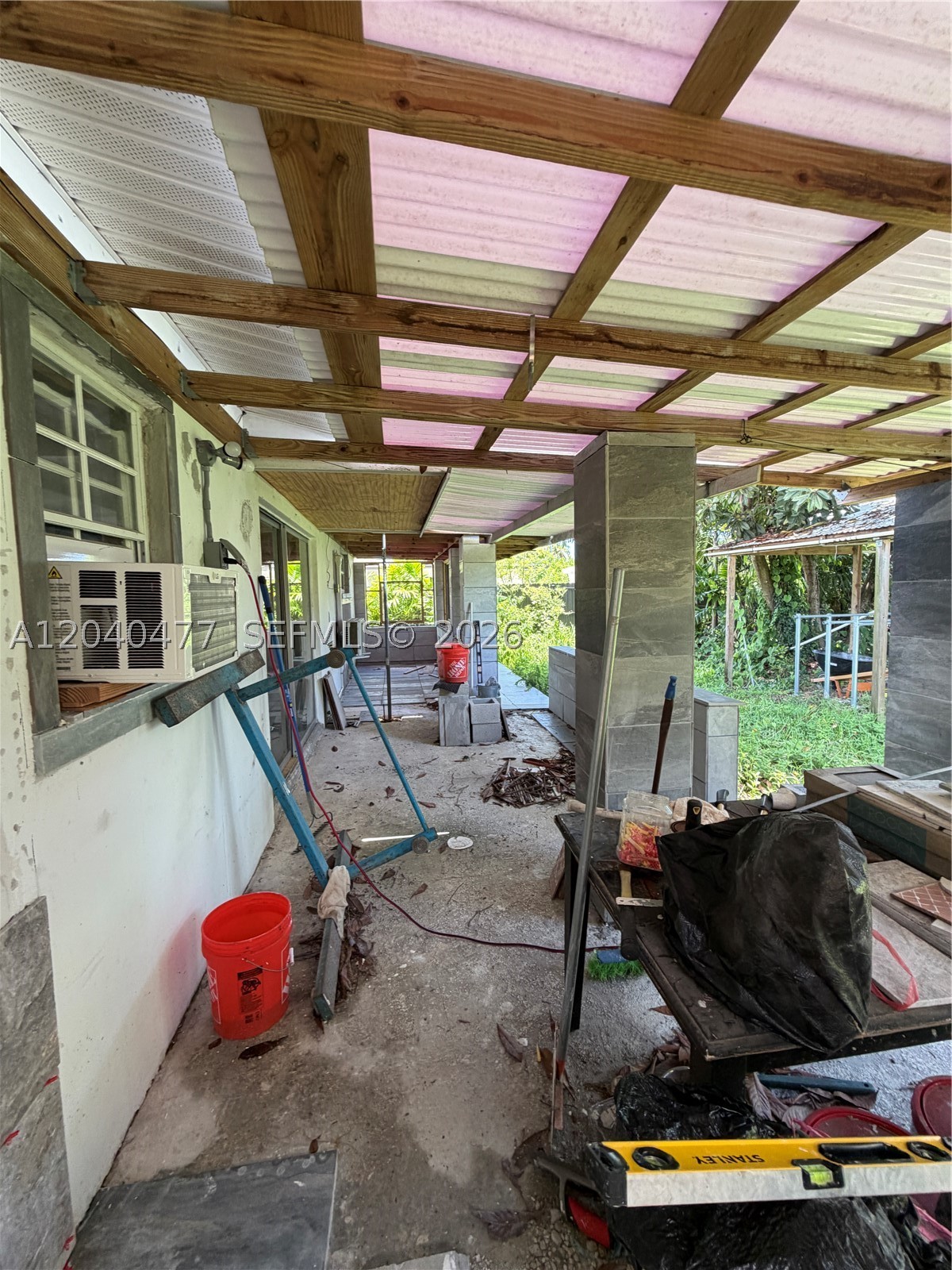 9110 SW 44th St, Miami FL 33165