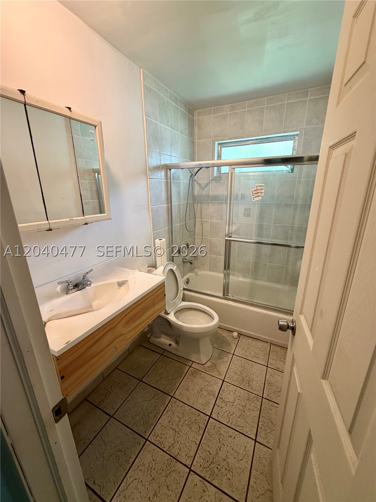 9110 SW 44th St, Miami FL 33165