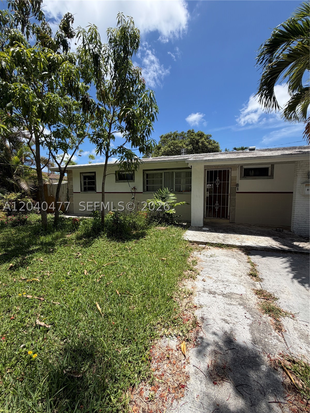9110 SW 44th St, Miami FL 33165