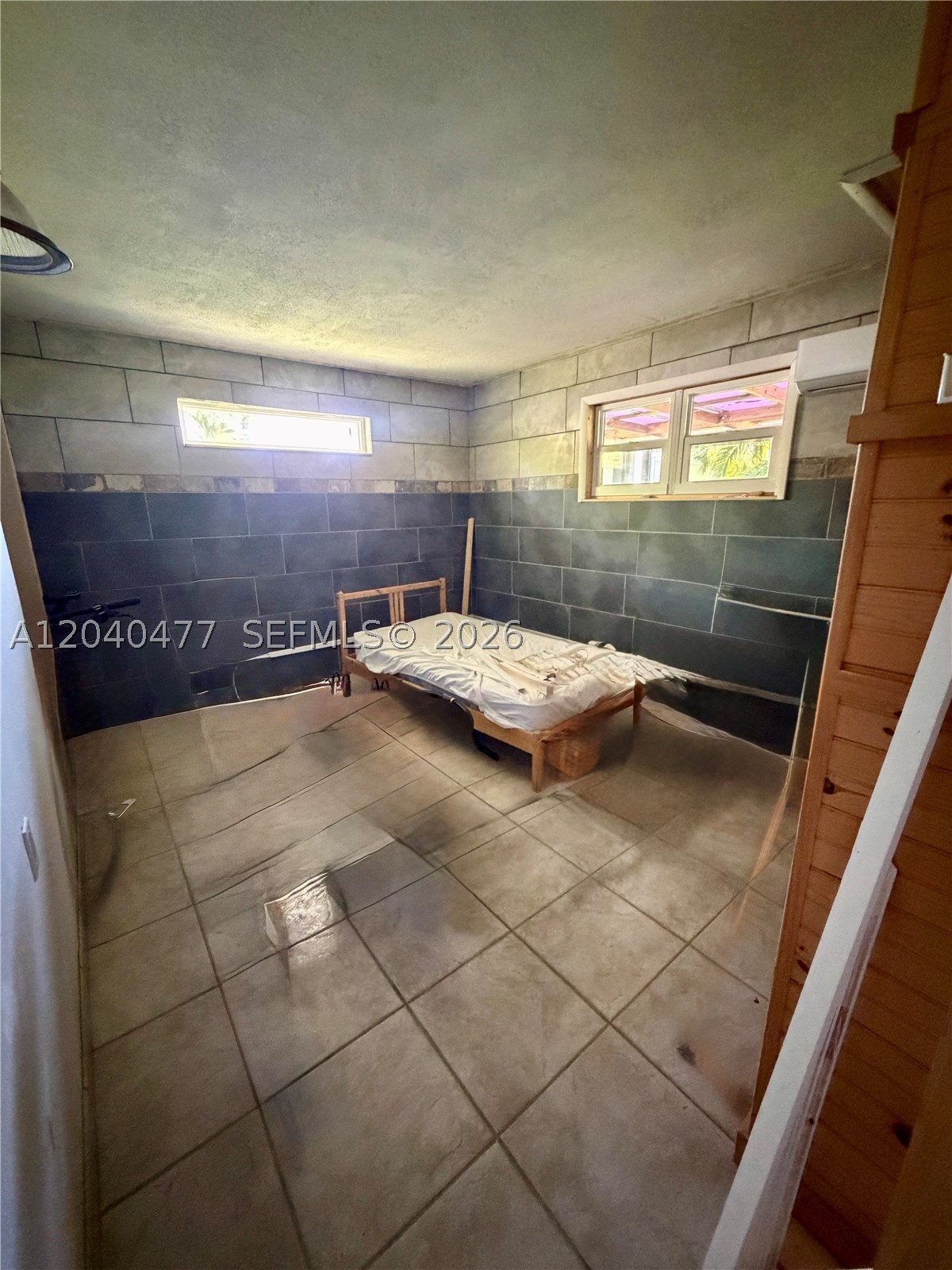 9110 SW 44th St, Miami FL 33165