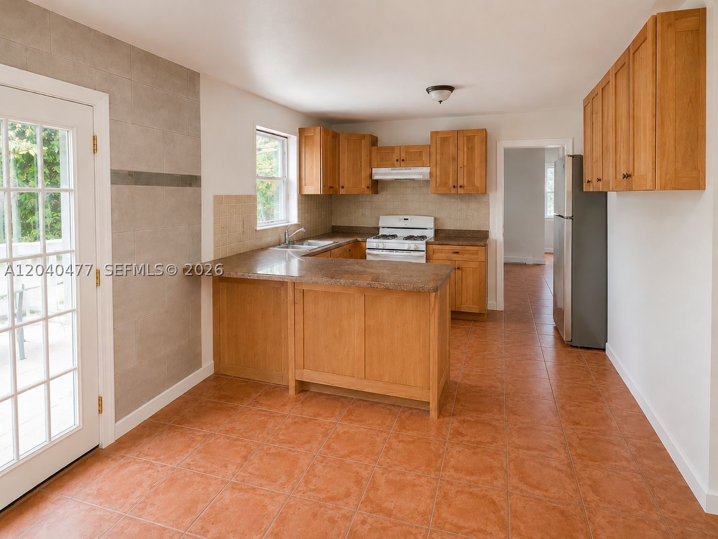 9110 SW 44th St, Miami FL 33165