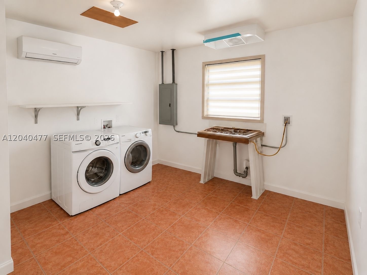 9110 SW 44th St, Miami FL 33165