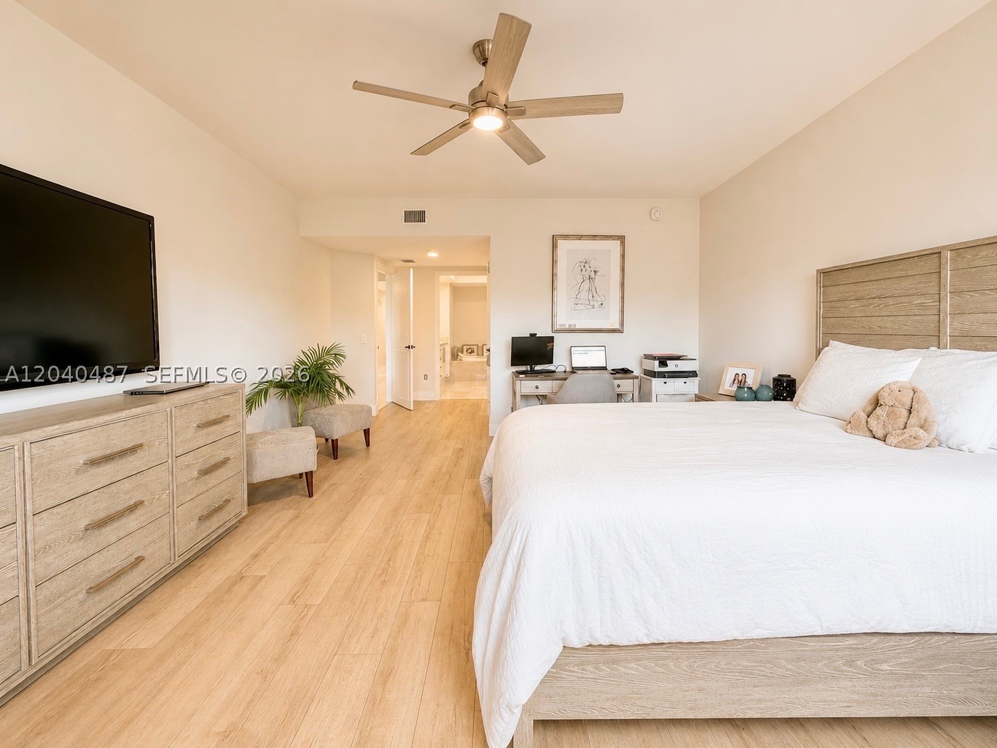 15051 Royal Oaks Ln #303, North Miami FL 33181