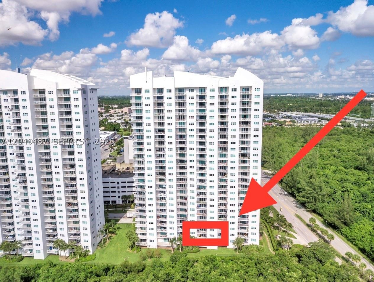 15051 Royal Oaks Ln #303, North Miami FL 33181