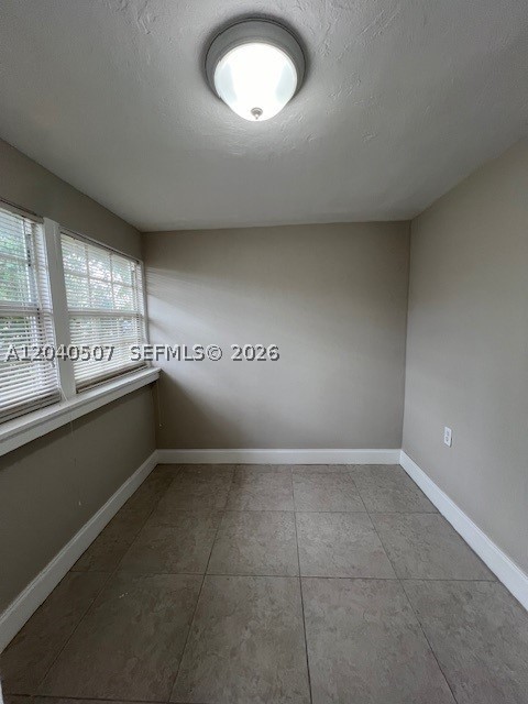 Fort Lauderdale FL 33304 - A12040507