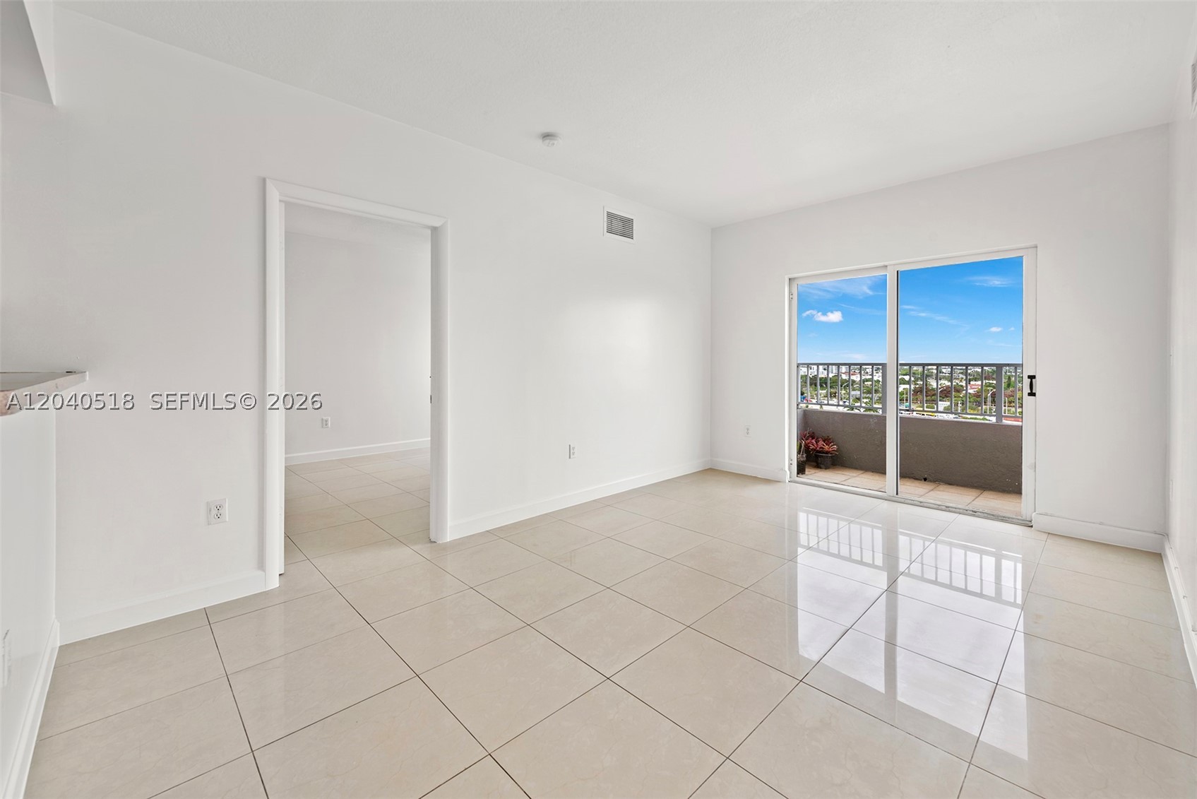 2217 NW 7th St #1109, Miami FL 33125