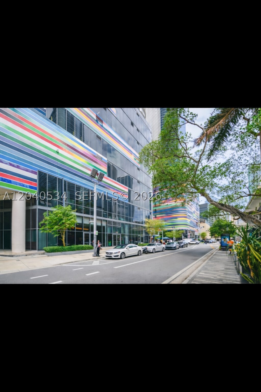 45 SW 9th St #1004, Miami FL 33130