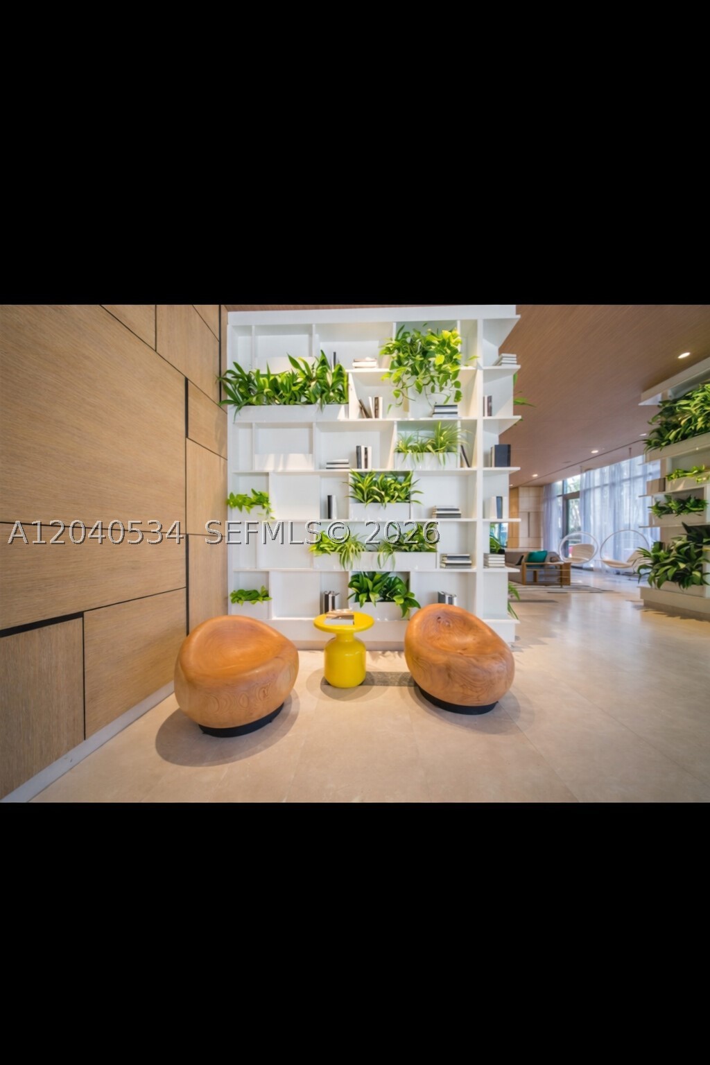 45 SW 9th St #1004, Miami FL 33130