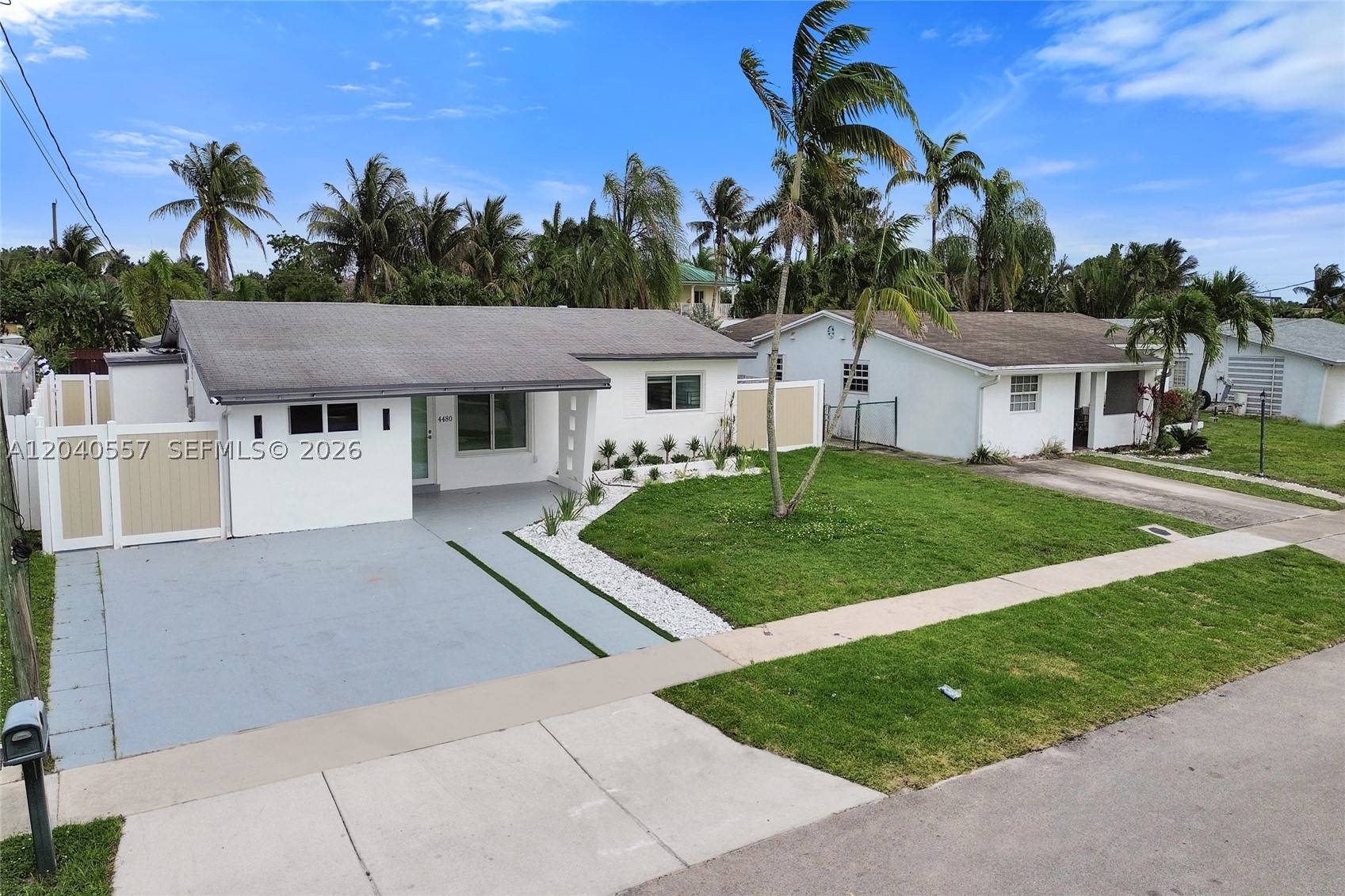 4480 SW 34th Dr, Dania Beach FL 33312