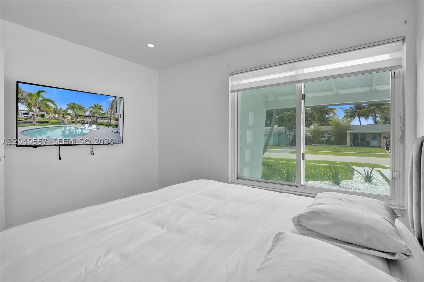 4480 SW 34th Dr, Dania Beach FL 33312