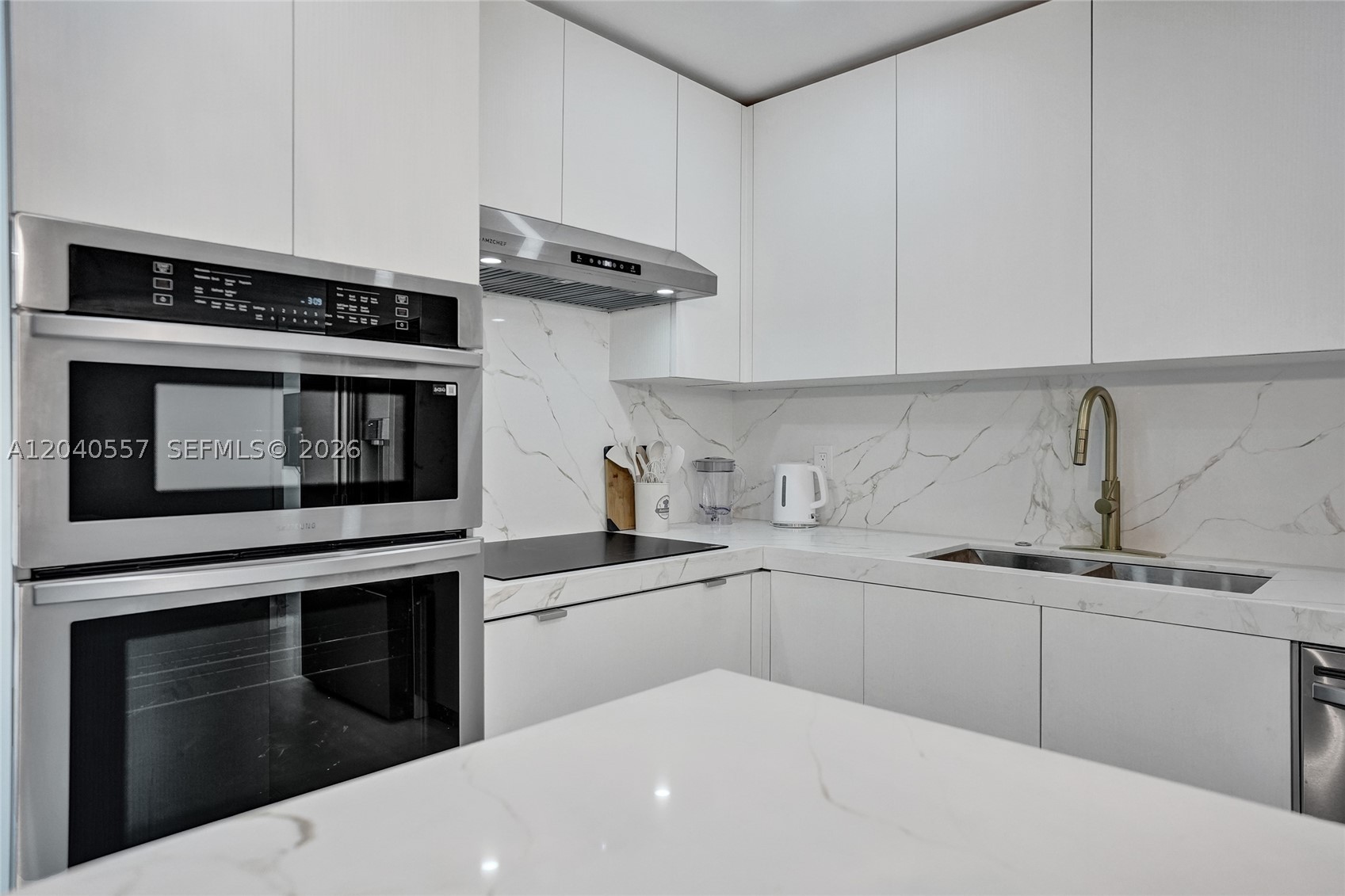 4480 SW 34th Dr, Dania Beach FL 33312