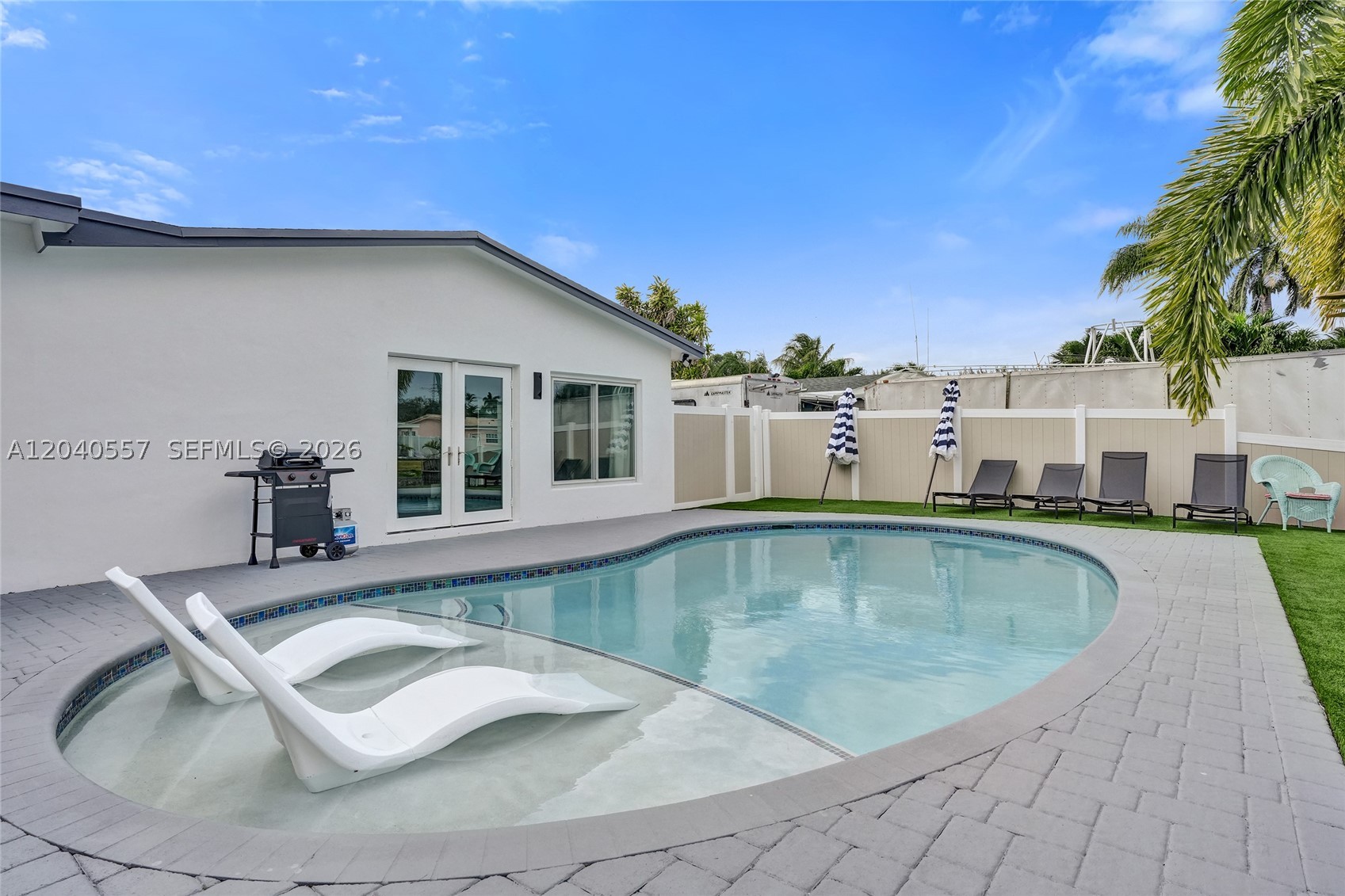 4480 SW 34th Dr, Dania Beach FL 33312