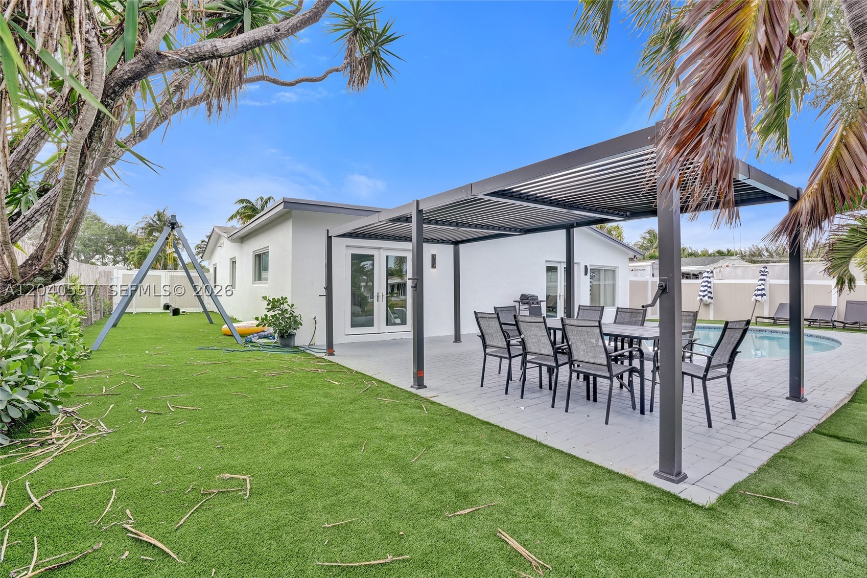 4480 SW 34th Dr, Dania Beach FL 33312