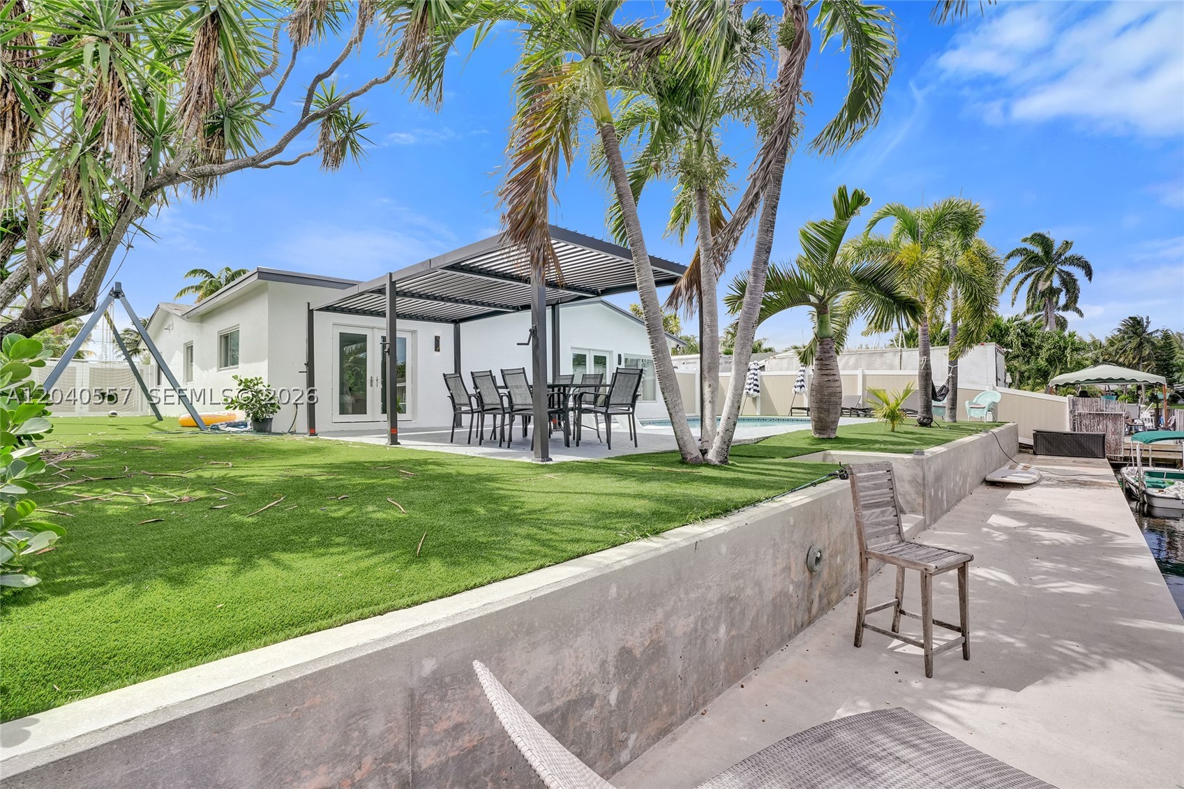 4480 SW 34th Dr, Dania Beach FL 33312