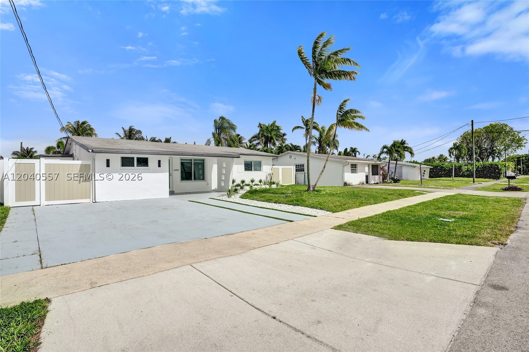 4480 SW 34th Dr, Dania Beach FL 33312