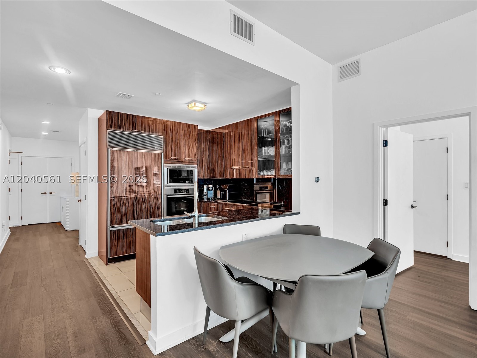 6799 Collins Ave #203, Miami Beach FL 33141
