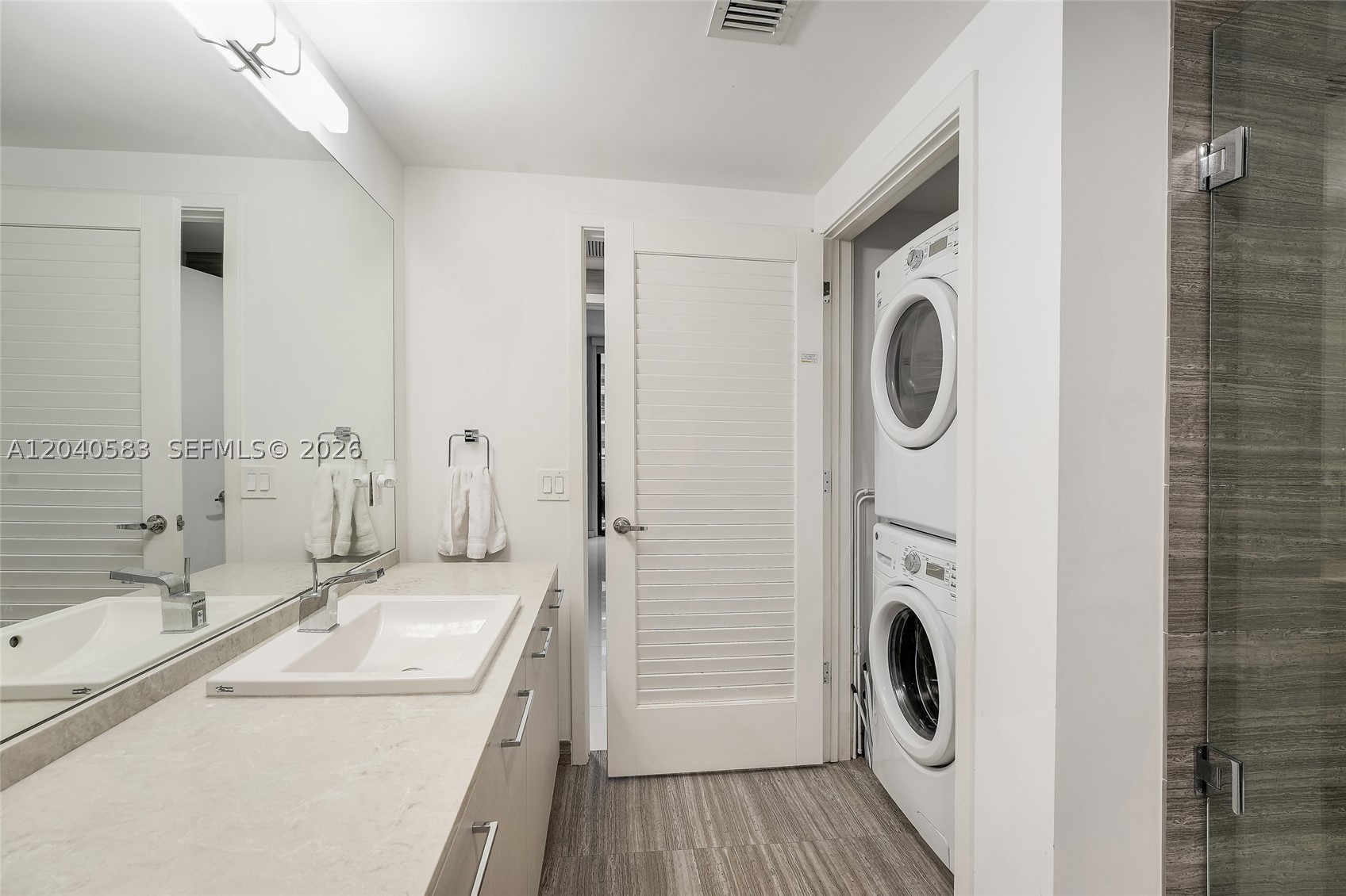 1010 Brickell Ave #3007, Miami FL 33131