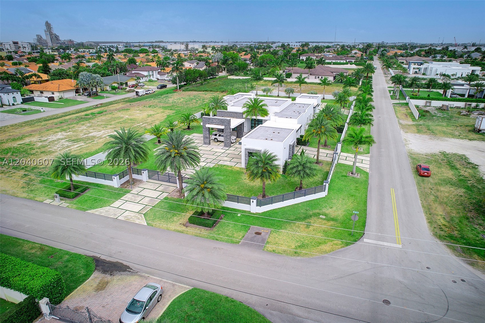 13052 NW 102nd Ave, Hialeah Gardens FL 33018