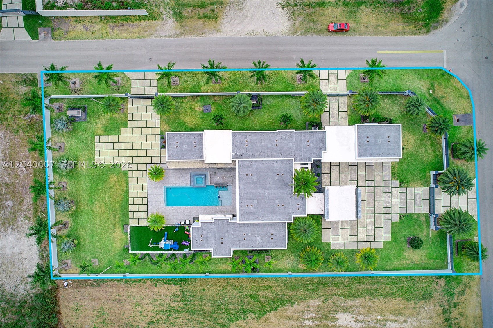 13052 NW 102nd Ave, Hialeah Gardens FL 33018