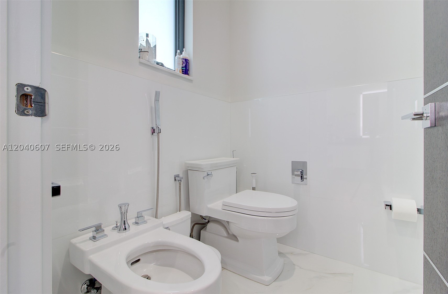 13052 NW 102nd Ave, Hialeah Gardens FL 33018