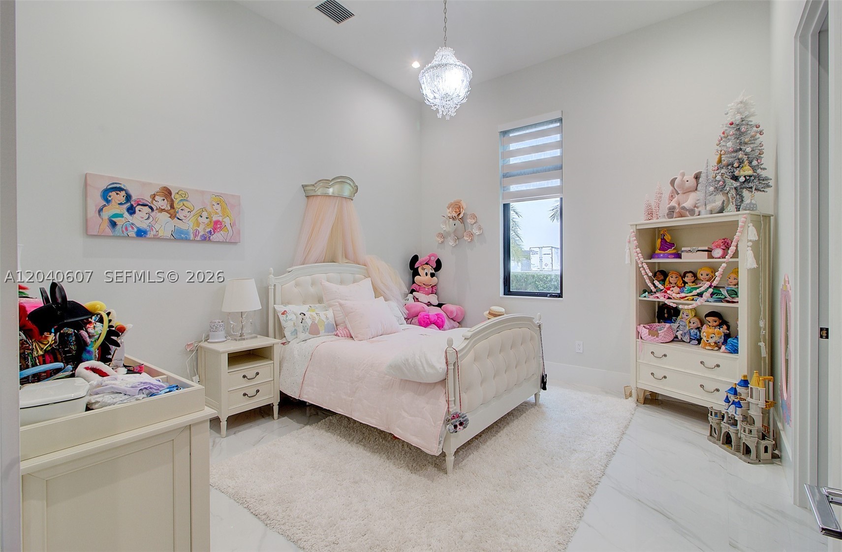 13052 NW 102nd Ave, Hialeah Gardens FL 33018