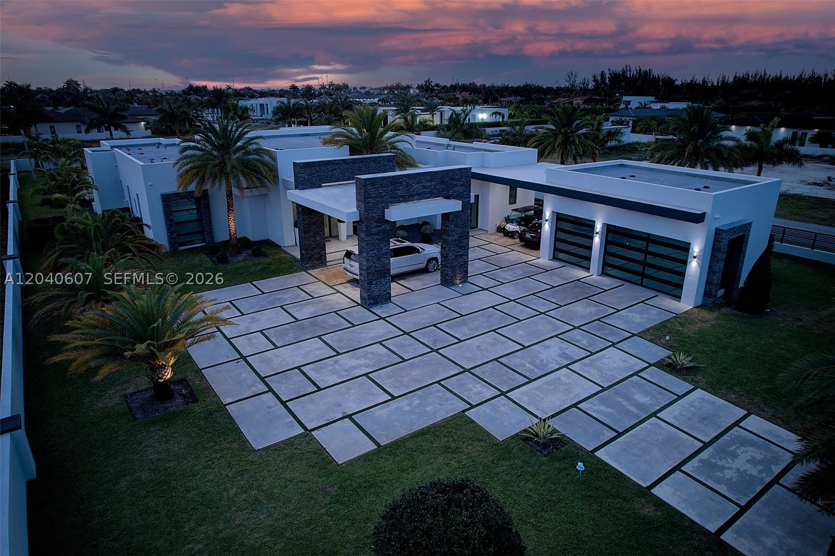 13052 NW 102nd Ave, Hialeah Gardens FL 33018