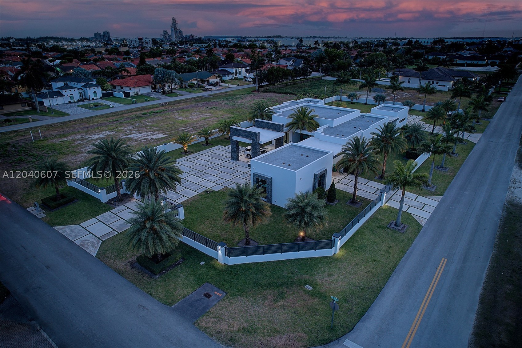 13052 NW 102nd Ave, Hialeah Gardens FL 33018