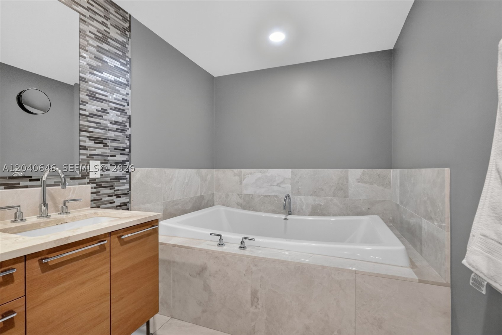 17001 Collins Ave #3402, Sunny Isles Beach FL 33160