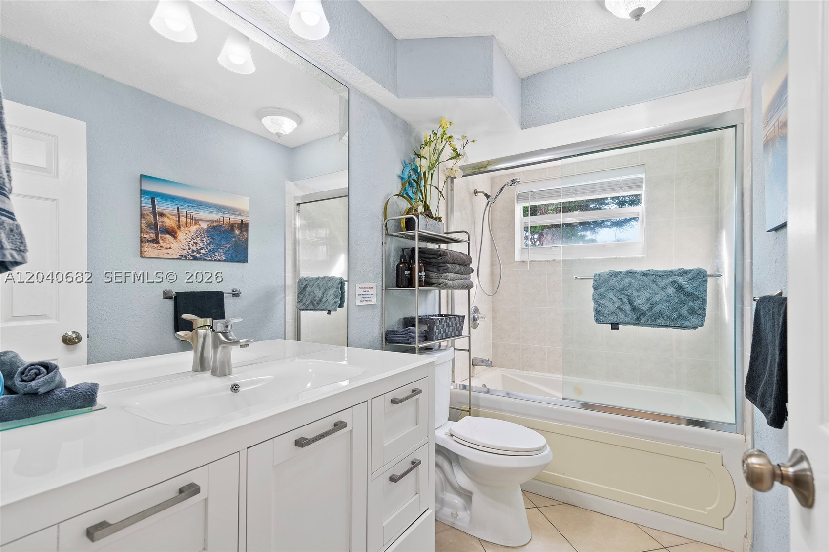 2424 NE 9th St #207, Fort Lauderdale FL 33304