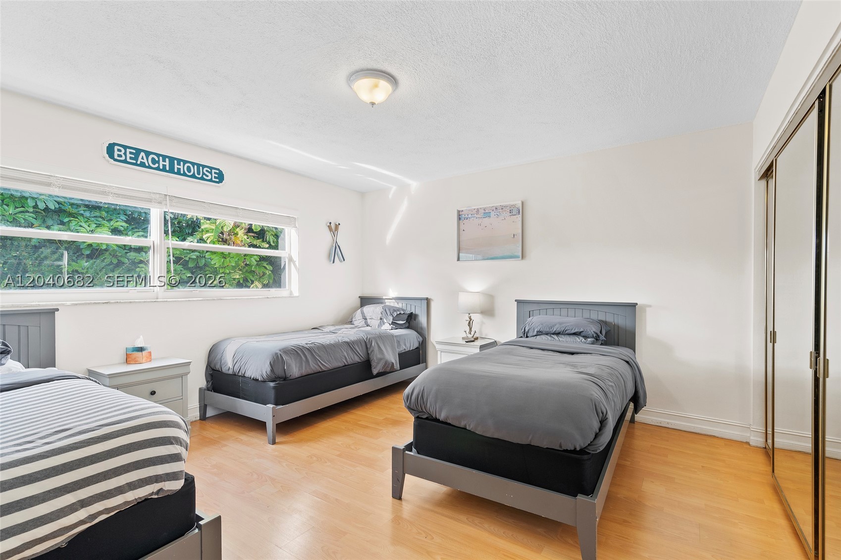 2424 NE 9th St #207, Fort Lauderdale FL 33304