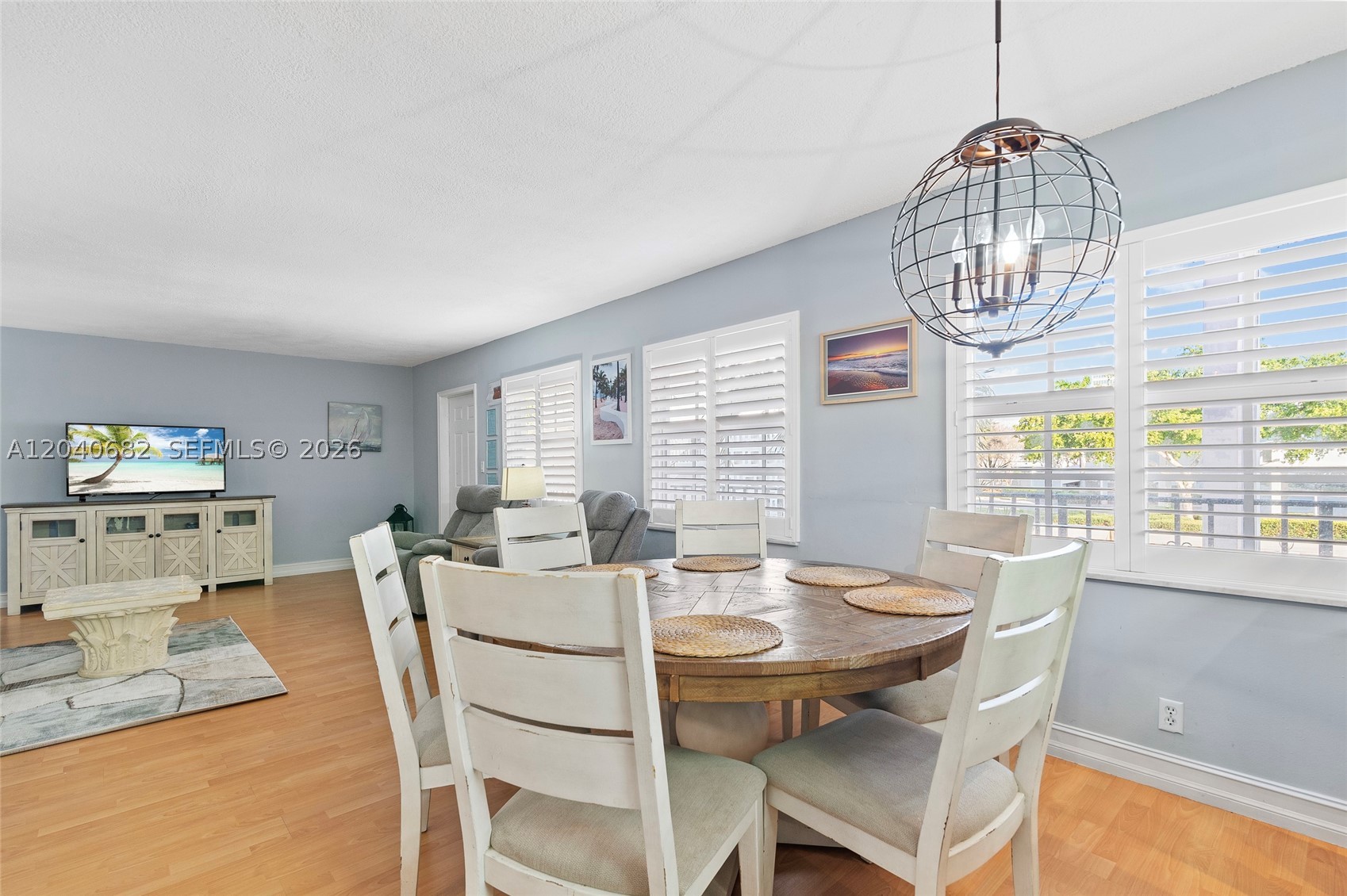 2424 NE 9th St #207, Fort Lauderdale FL 33304