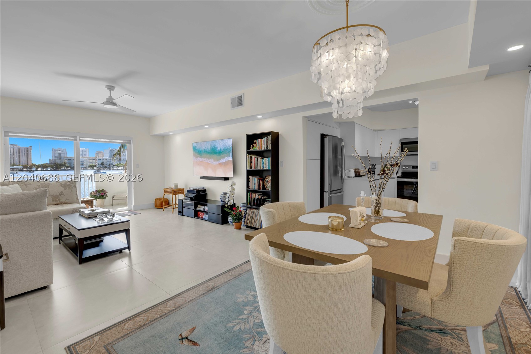 462 Golden Isles Dr #211, Hallandale Beach FL 33009