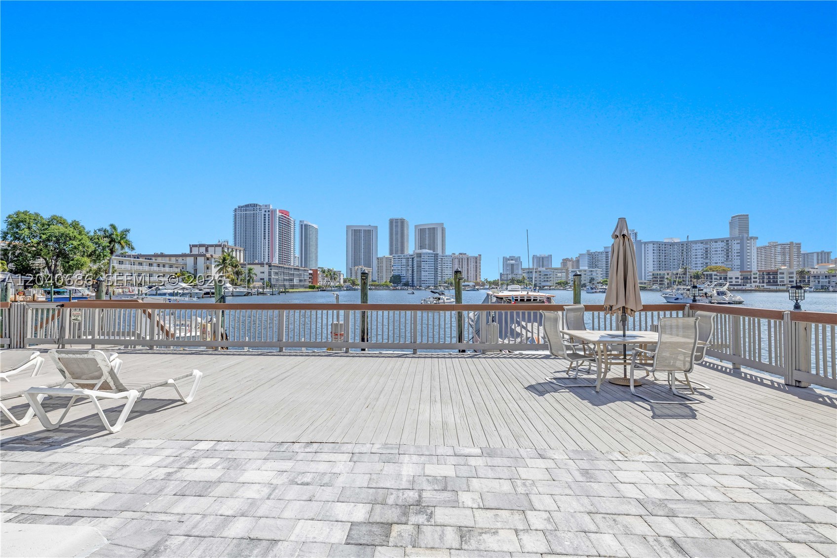 462 Golden Isles Dr #211, Hallandale Beach FL 33009