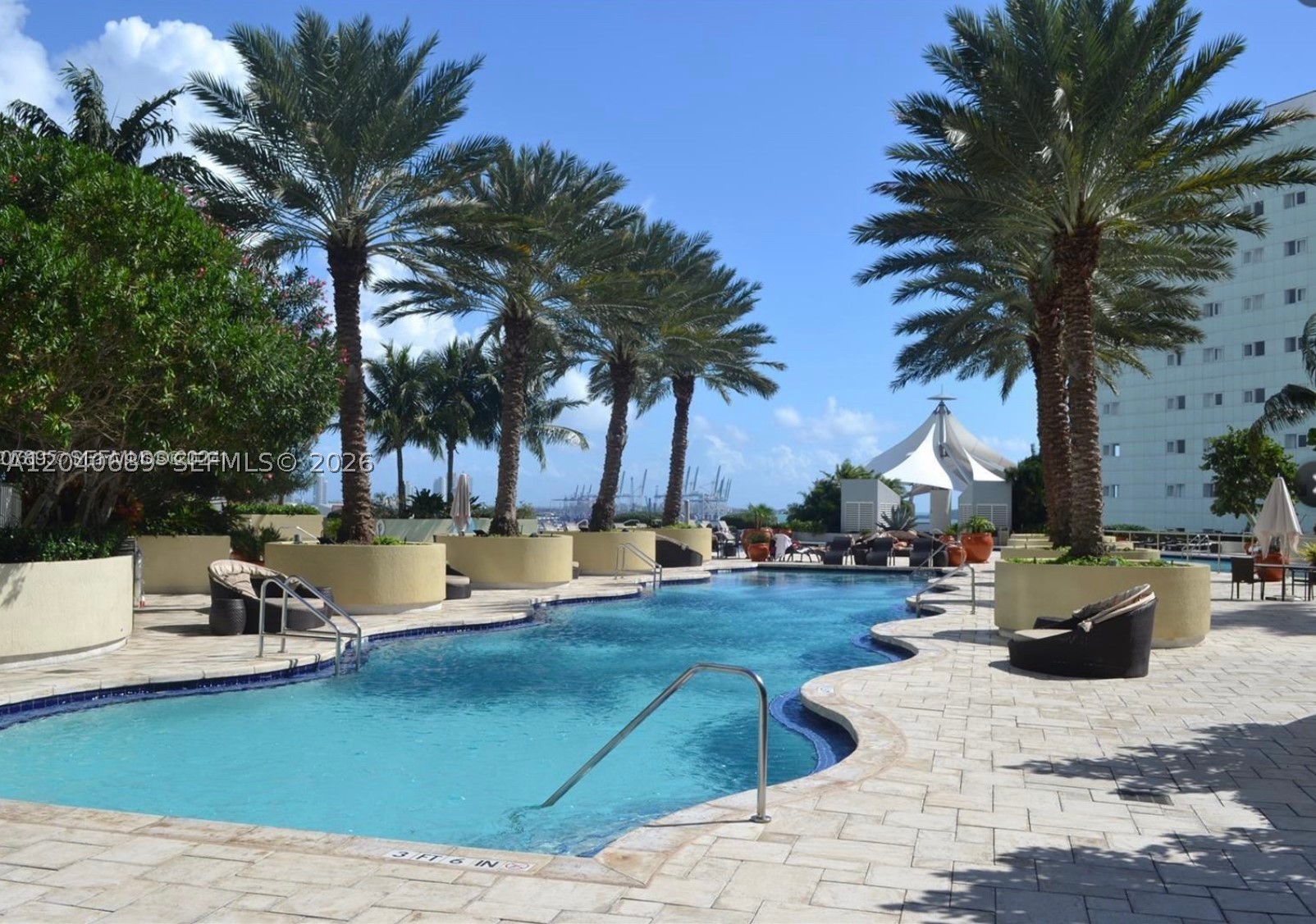 253 NE 2nd St #632, Miami FL 33132