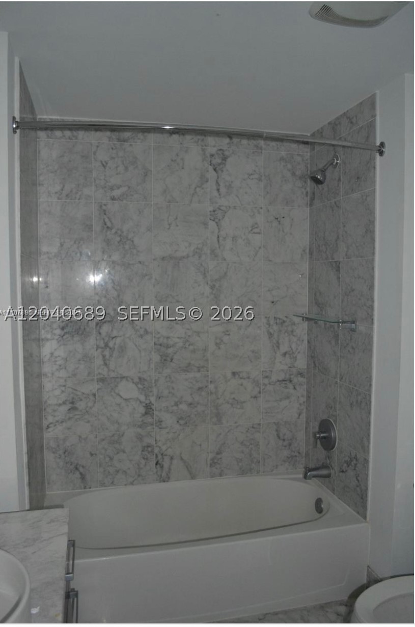 253 NE 2nd St #632, Miami FL 33132