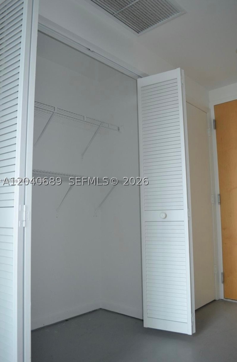 253 NE 2nd St #632, Miami FL 33132
