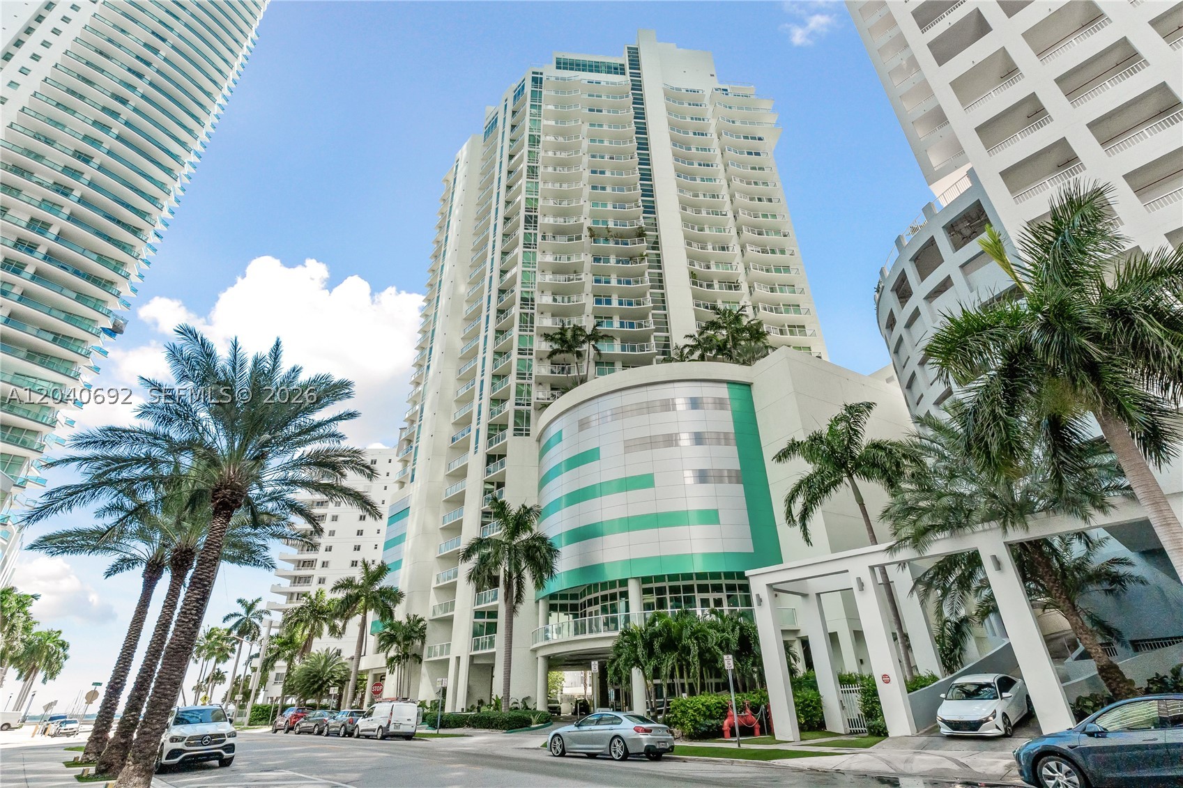 218 SE 14th St #1803, Miami FL 33131
