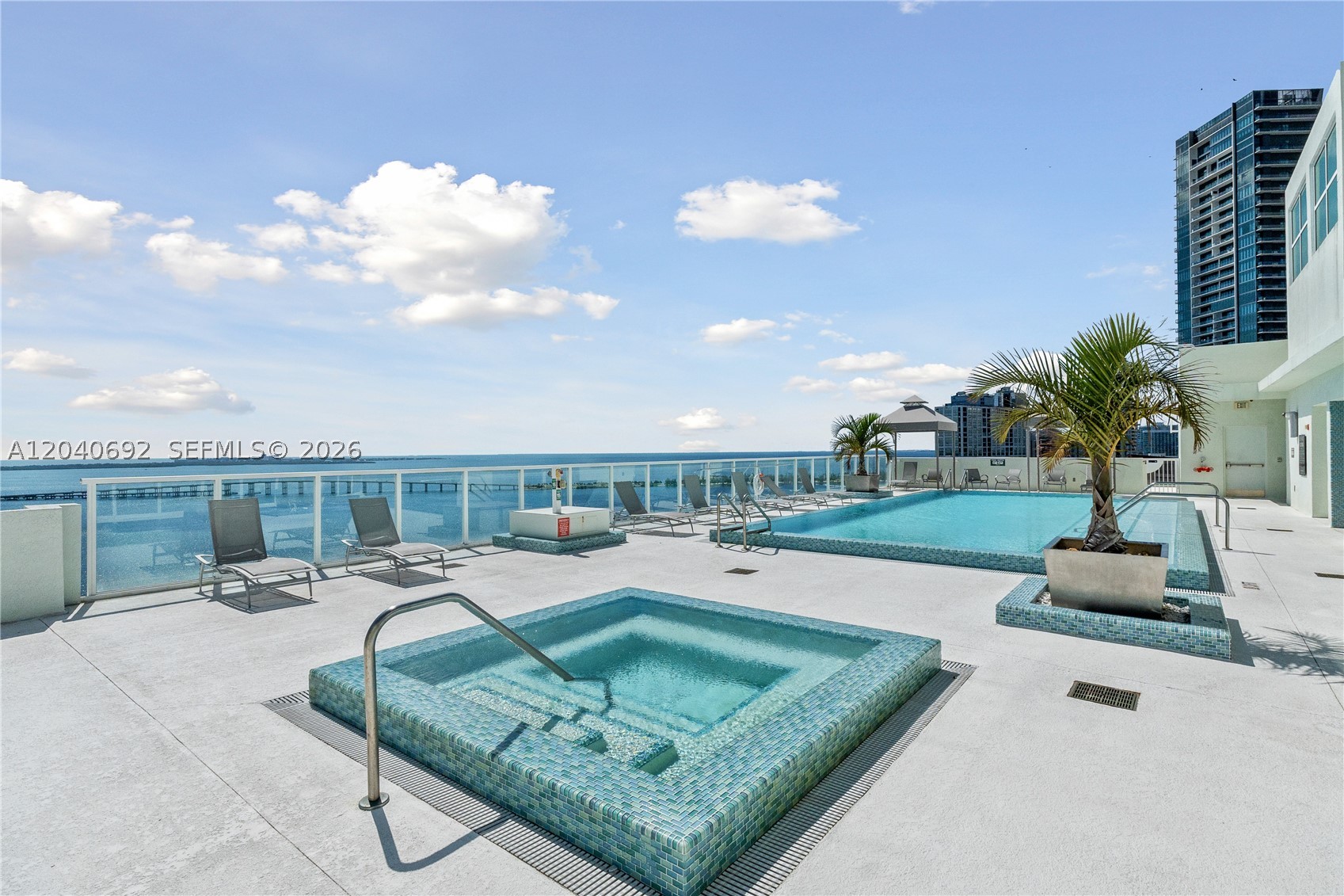 218 SE 14th St #1803, Miami FL 33131