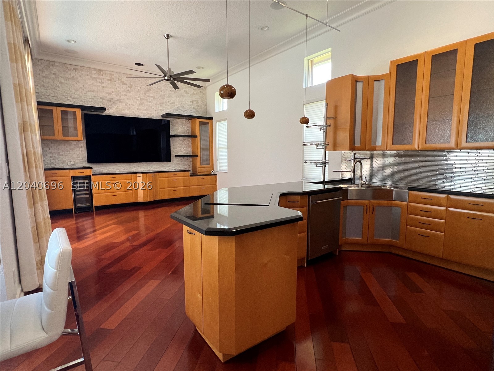 4324 NW 65th Ter, Coral Springs FL 33067